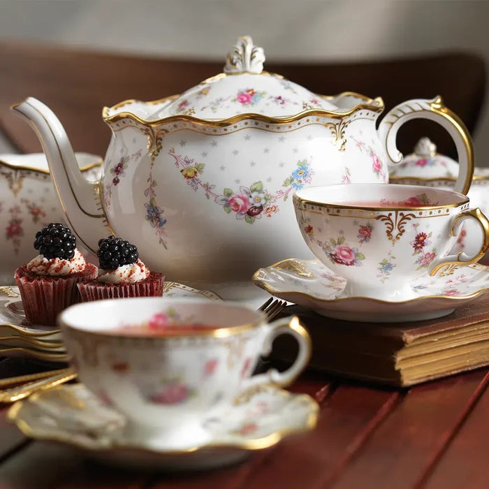 Royal Antoinette Tea Cup