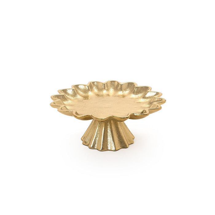 Scalloped Edge Gold Cake Stand