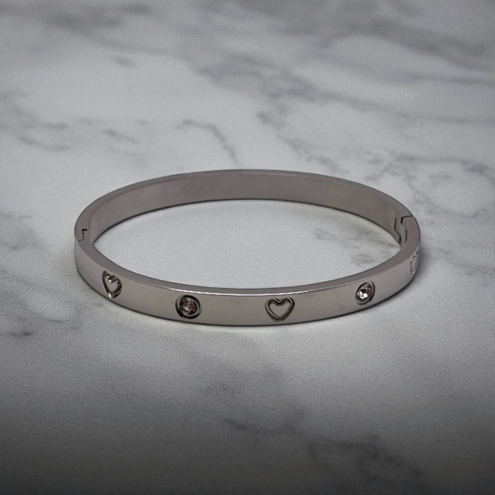 Straight Diamonds & Hearts Bracelet